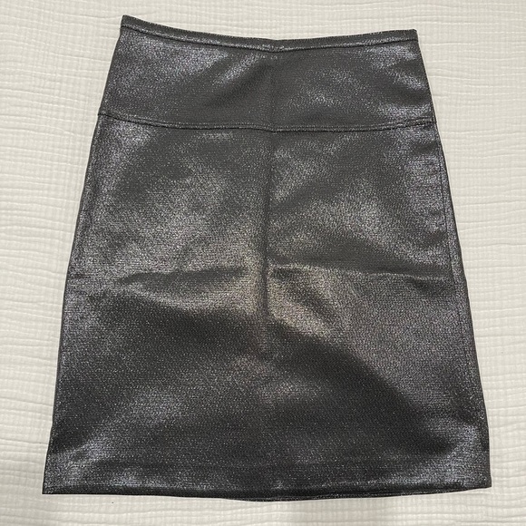 Burberry Silver Sparkle Skirt - Picture 2 of 7